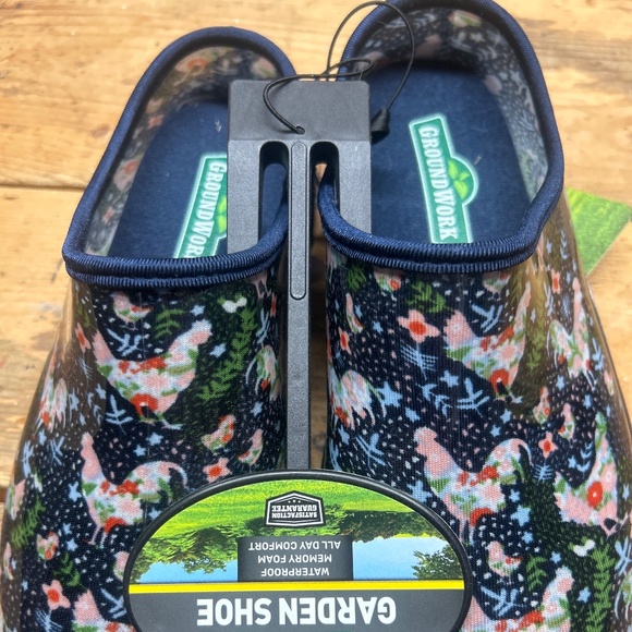 Garden Clog - Picture 1 of 3